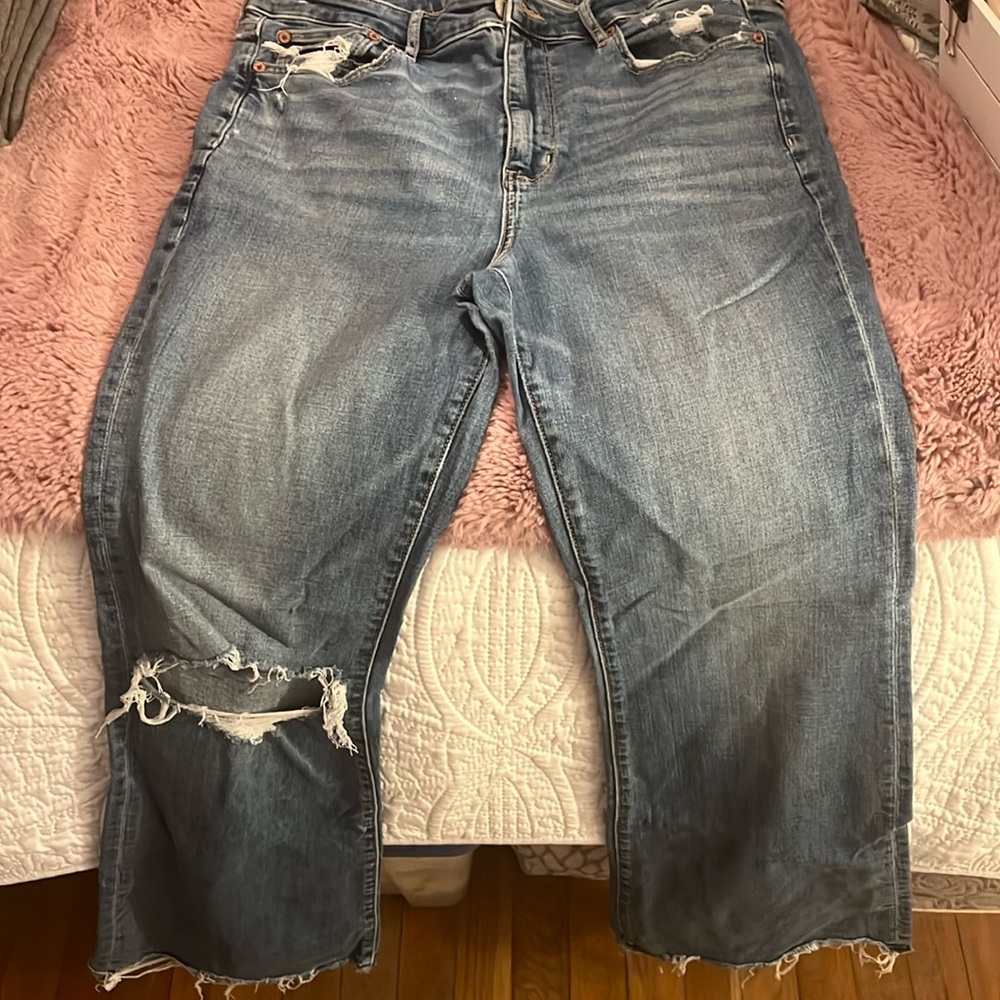 American Eagle women’s size 12 Jean. Super hi-rise flare.